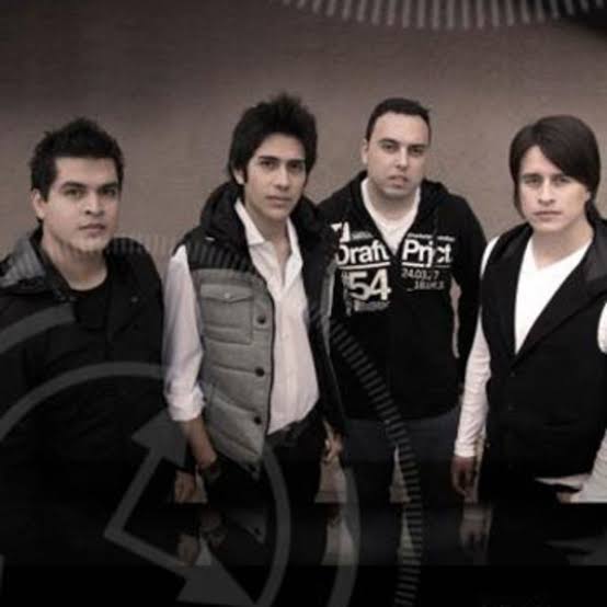 img/musica/artista/images_6.jpeg
